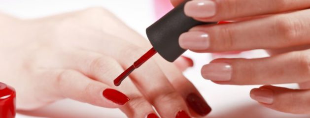Vernis semi permanent : comment l&rsquo;enlever ?
