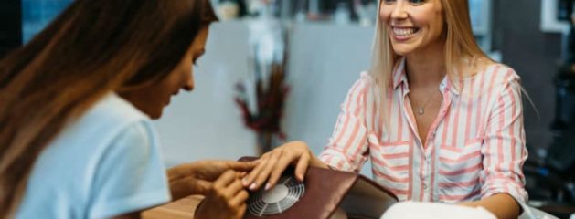 Formation ongles : s&rsquo;entraîner après sa formation