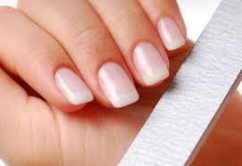 Confinement et ongles
