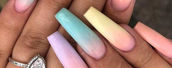 Ongles printemps 2021 : les tendances à suivre