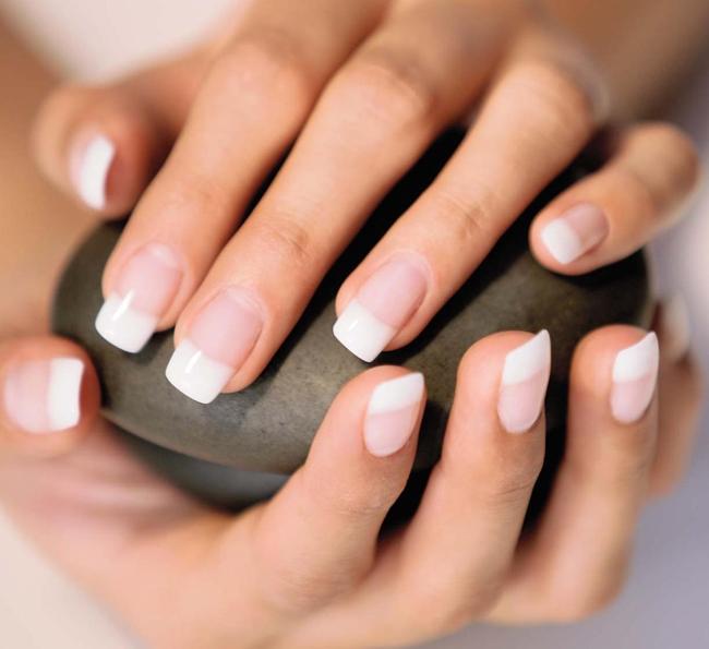 Comment faire une French ? Etapes des gels…