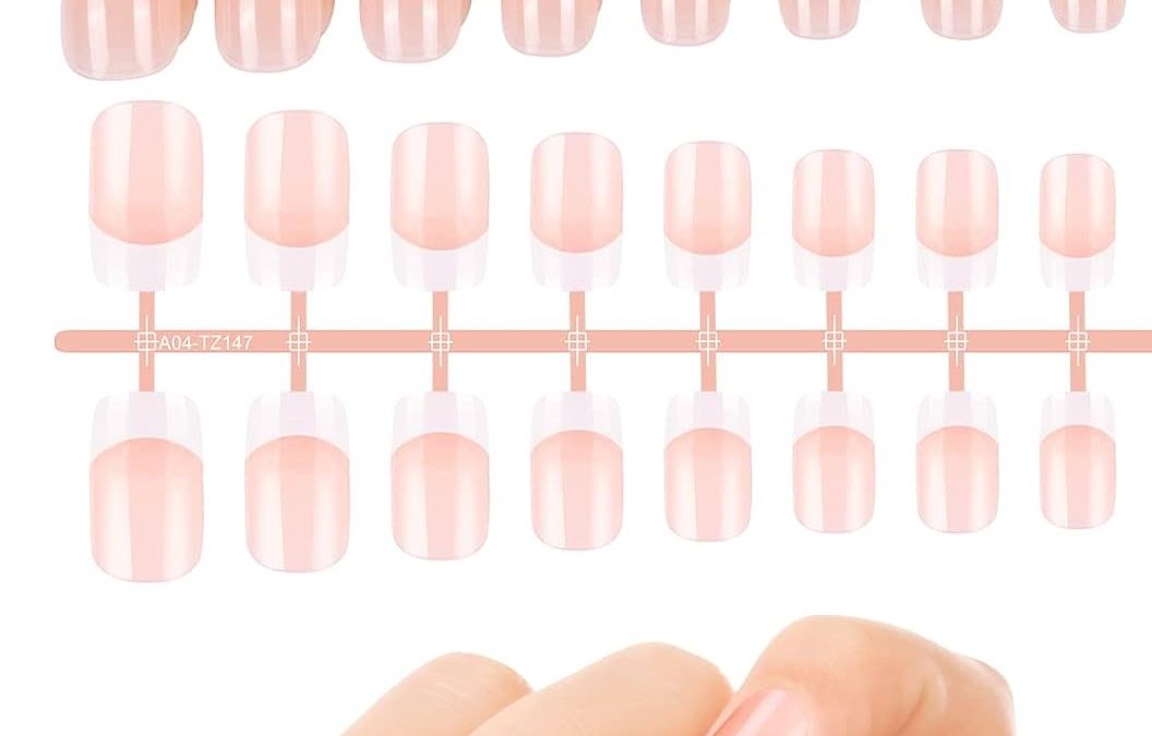 Comment poser des faux ongles sans colle ?